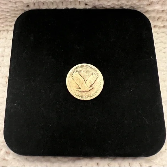 Vintage Standing Liberty Quarter Pendant - Silver Tone - Picture 2 of 4